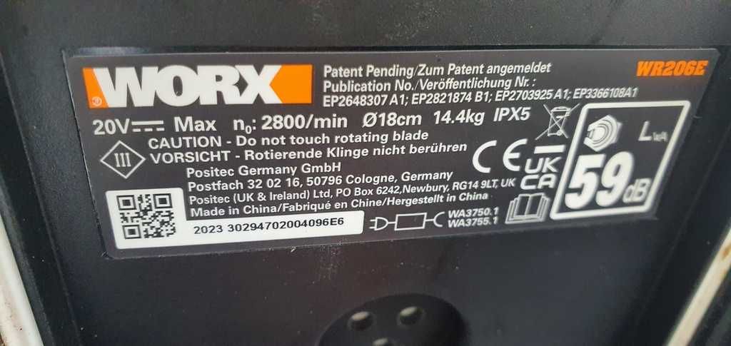Kosiarka robot WORX WR206E VISION kamera , bez kabla