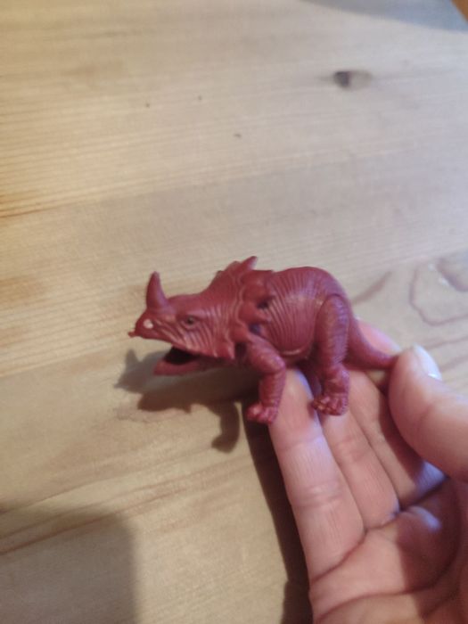 Imperial Styracosaurus Looking Dinosaur  Zabawkowy dinozaur vintage  c