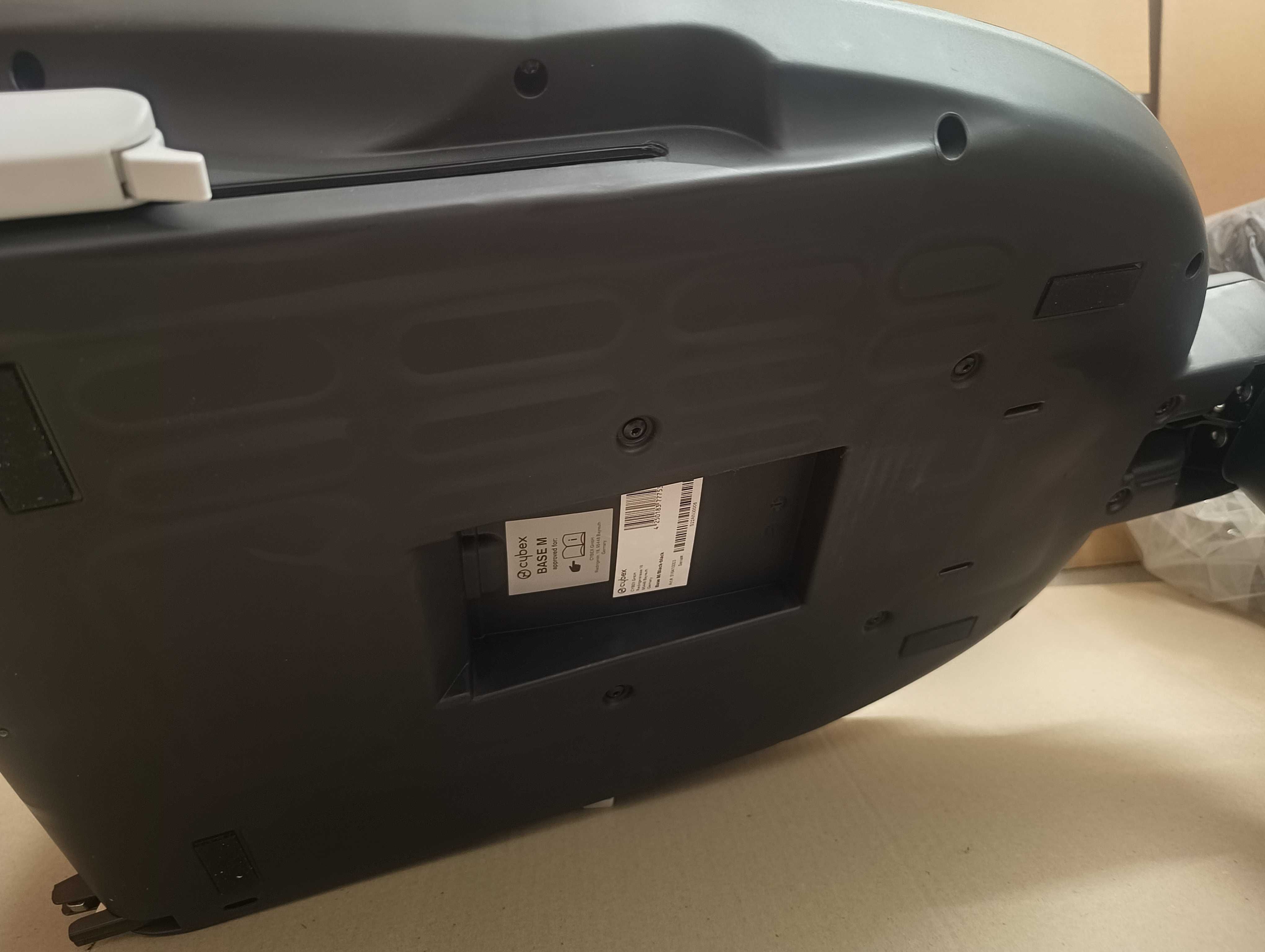 Podstawa baza ISOFIX CYBEX podstawa M do fotelików samochodowych