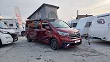 Wynajem kampervan z namiotem Renault Trafic WaveCamper 4-os California