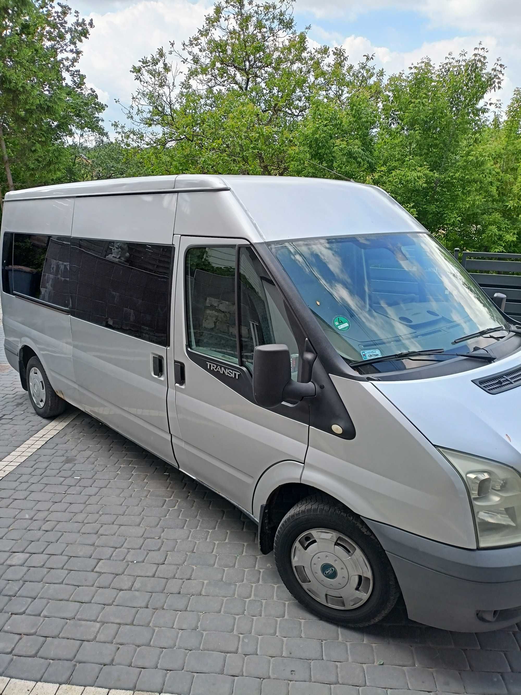 Ford Transit 9 osobowy