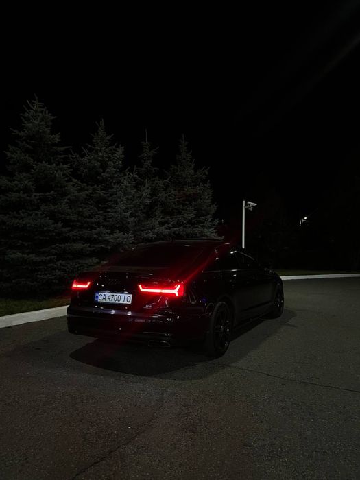 AUDI a6c7 2016 року