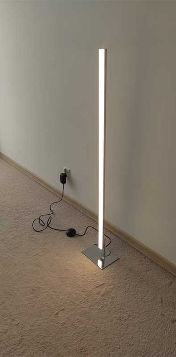Lampa led podłogowa słupek