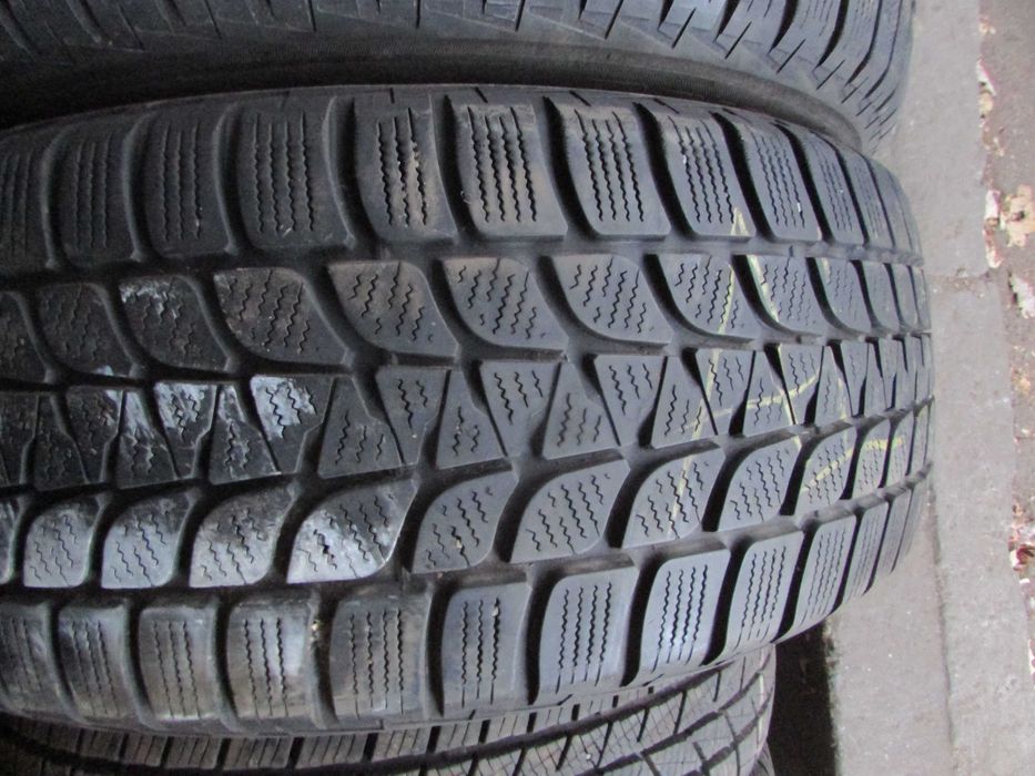 235/60/R17 пара зимової гуми Bridgestone