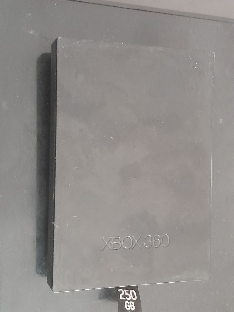 Жосткий диск на xbox 360 S