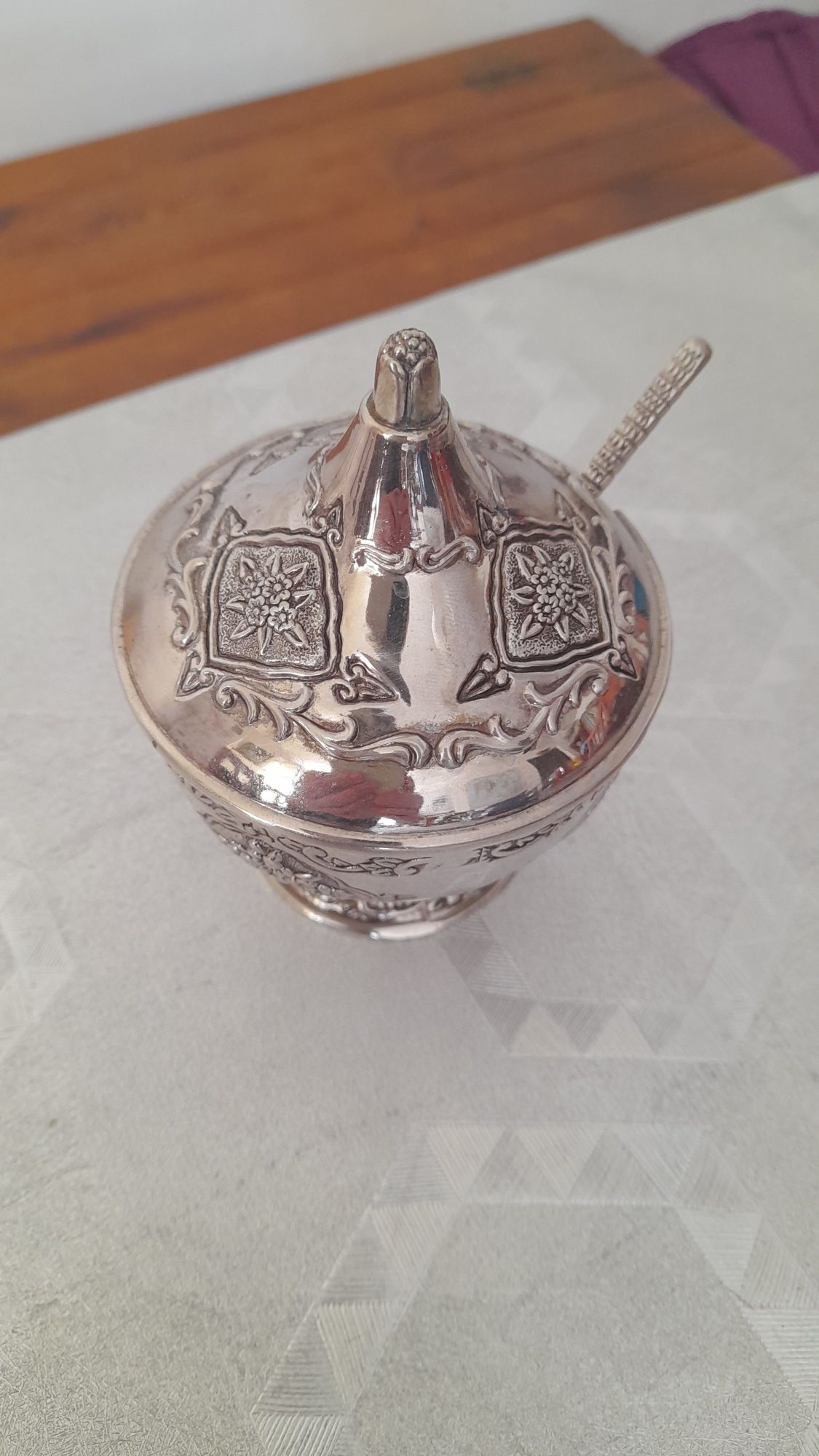 Cukierniczka z łyżeczką