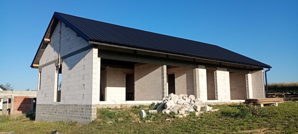 Dom stan surowy Buczyna zrobione wszystkie przyłącza