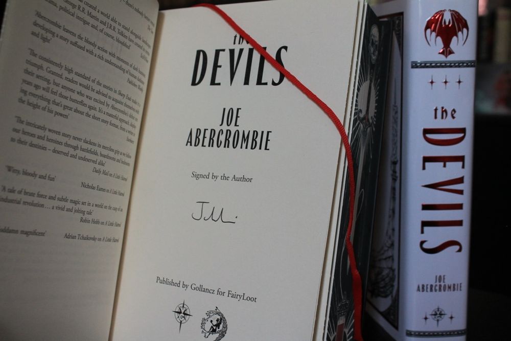 Книжка The Devils by Joe Abercrombie, Fairyloot Epic