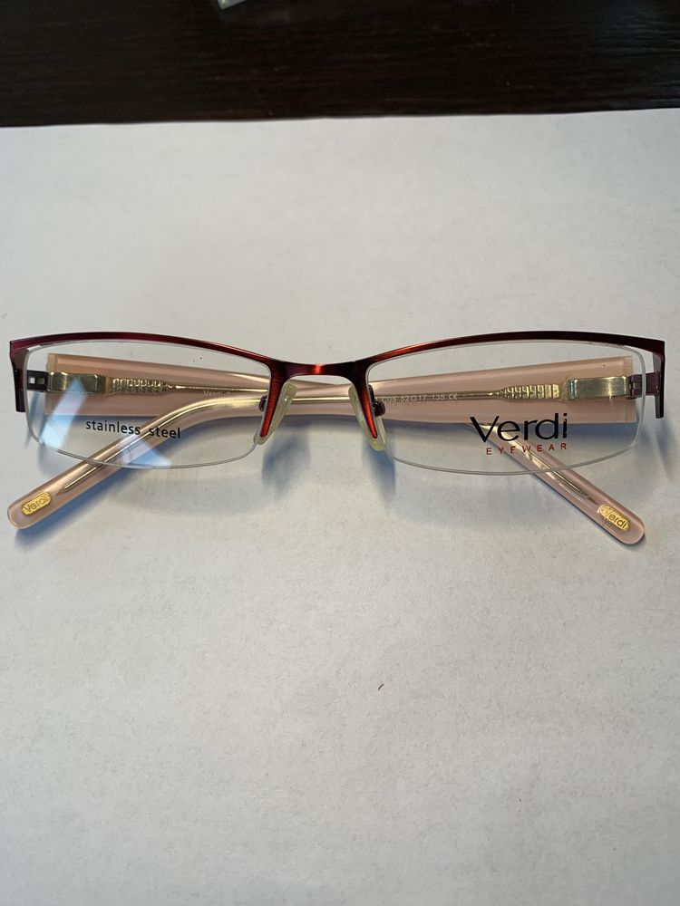 Nowe oprawki , okulary korekcyjne Verdi