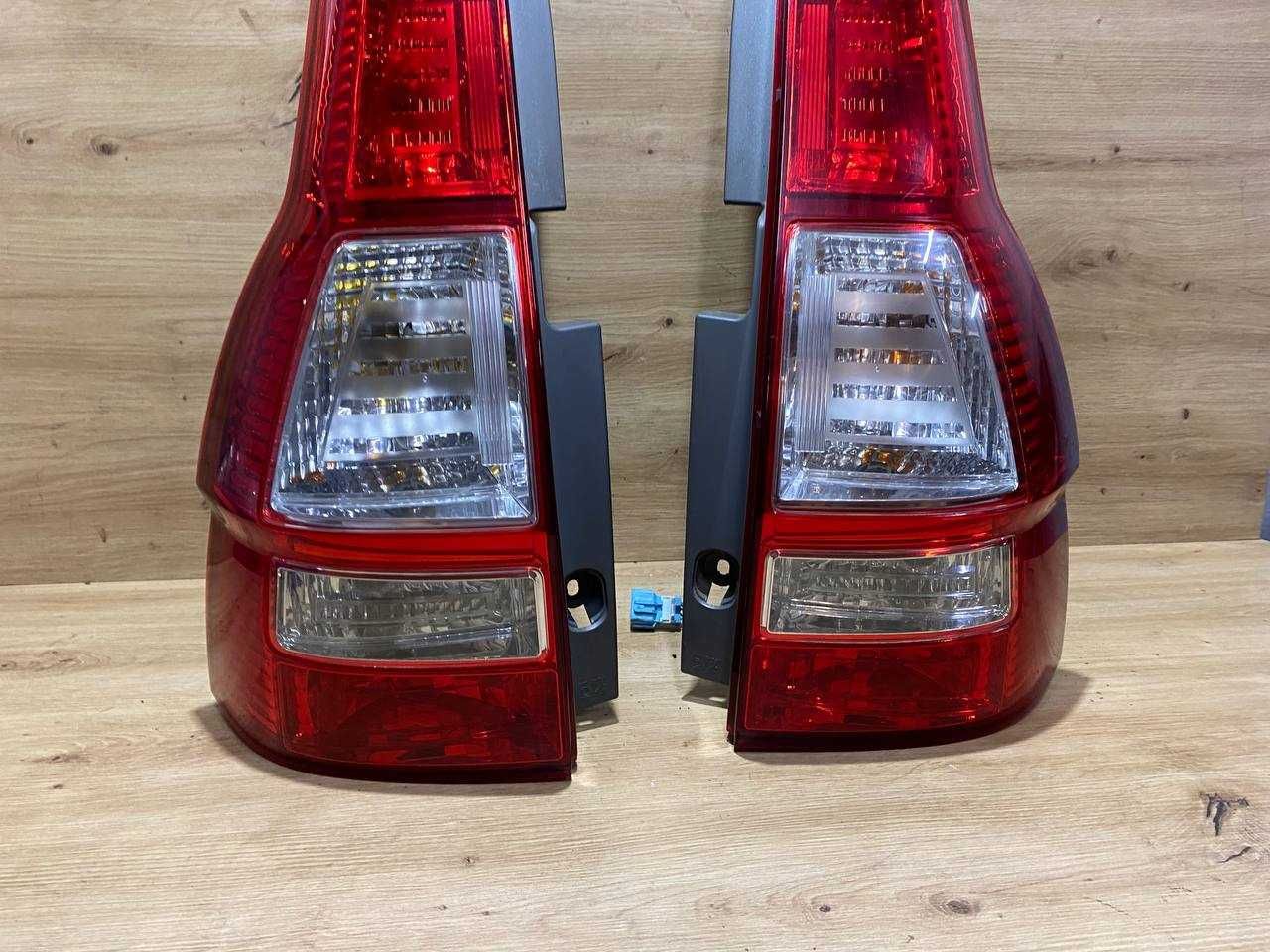 Задні фонарі фонар задній ліхтар фонарь Honda CR-V 3 Хонда Ц-РВ СРВ 3
