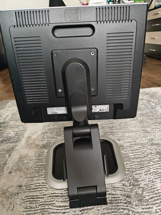 Монітор для комп'ютера HP L1940T HSTND-2B02