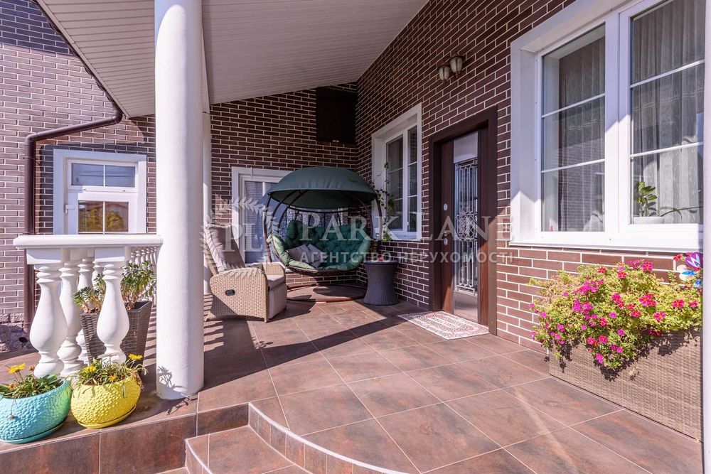 Без%Розкішний будинок з ремонтом,10 соток,басейн,баня.Гатне/Крюківщина