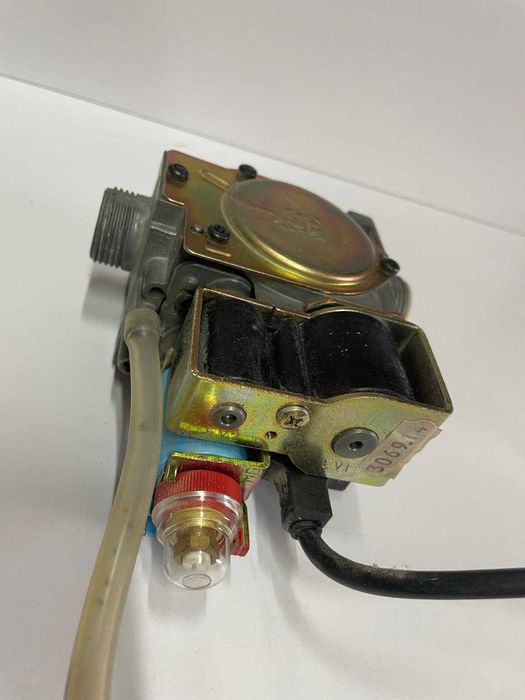 Blok gazowy (zawor) 845 SIGMA 0063AS4831 JV053522 do pieca Vaillant