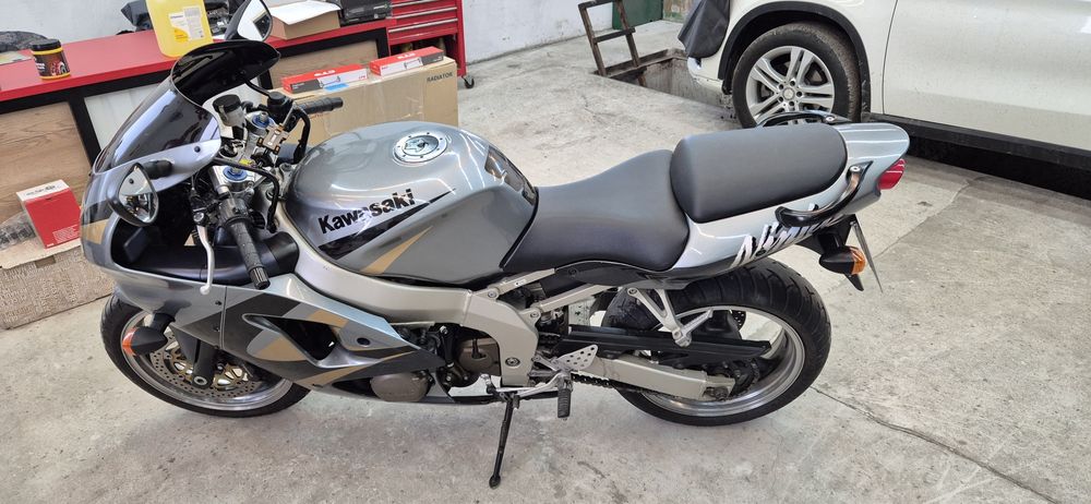 Kawasaki Ninja zx6r
