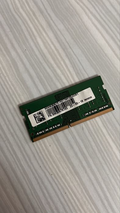 Vendo uma memória Ram para portatil