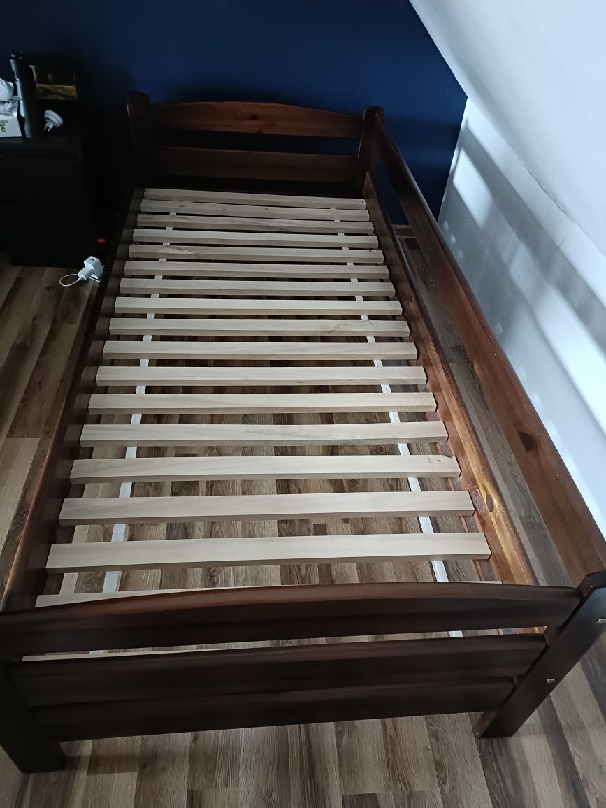 Łóżko drewniane plus materac sprężynowy 90x200