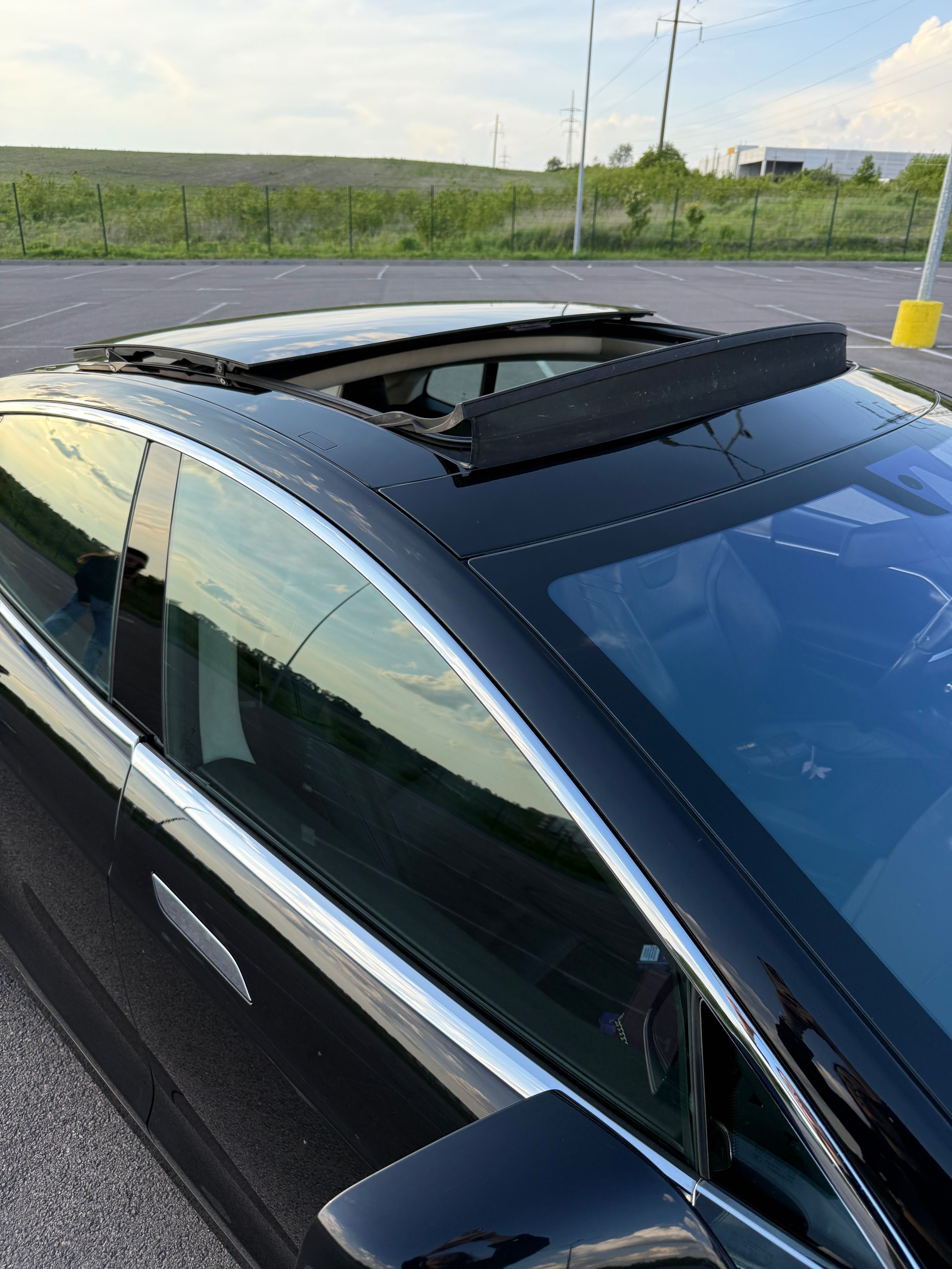 Tesla Model S 75D Dual Motor AWD