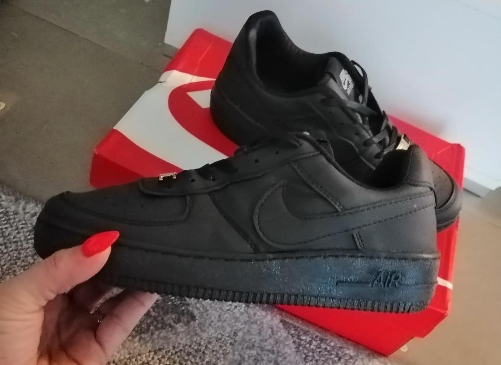 Czarne Nike air force one nowe buty Nike