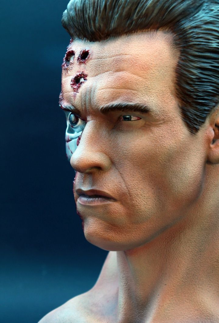 Busto Exterminador Implacável