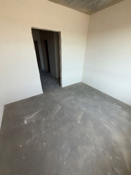 Продаж квартири з видом на набережну