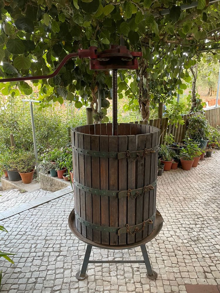 Prensa de uvas.