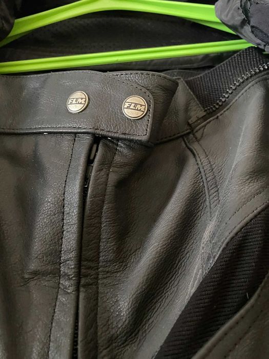 Продаю роздільний мотокостюм FLM