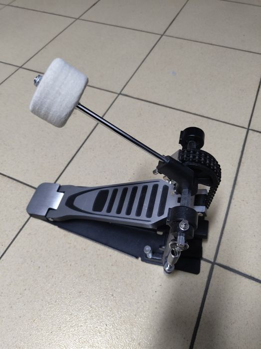 Vendo pedal de bombo