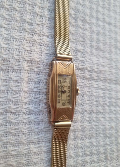 Złoty zegarek vintage Reville 14k