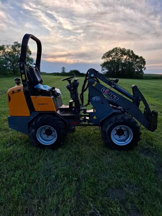Miniładowarka Giant D337t Ładowarka