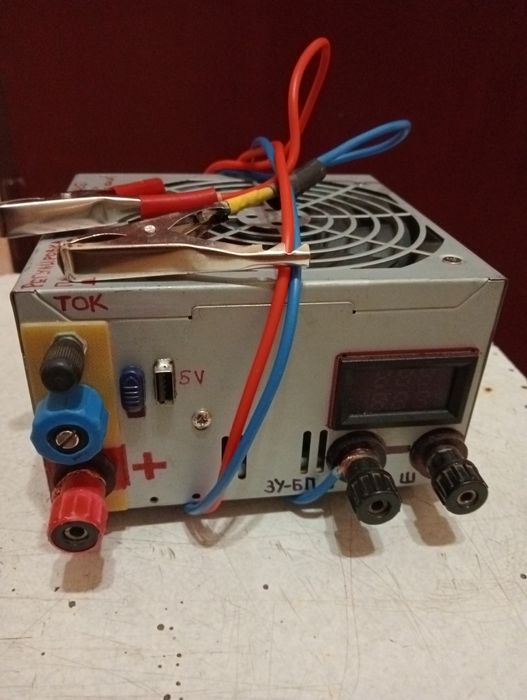 Зарядное устройство 12v, 10a. Он же блок питания 8 - 20 вольт.