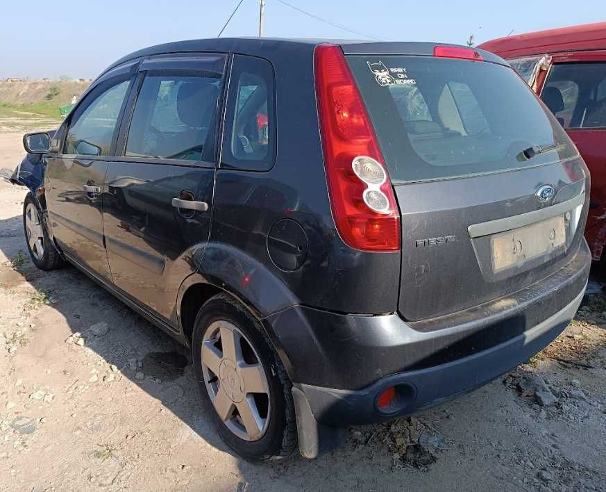 Кузов Ford Fiesta 2008 1.4 бенз черный. Разборка Ford Fiesta
