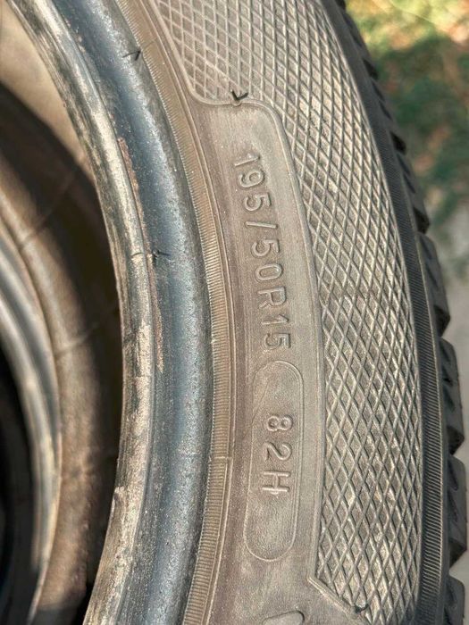 Продам комплект резины  Kleber Quadraxer  195/50 R15 82H
