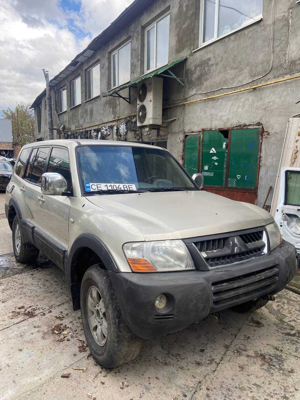 Mitsubishi Pajero 2004