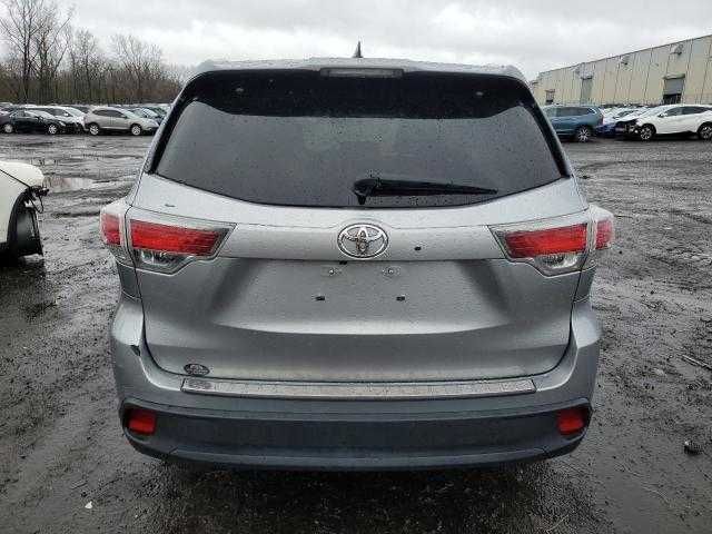 Toyota Highlander XLE 2016 Року