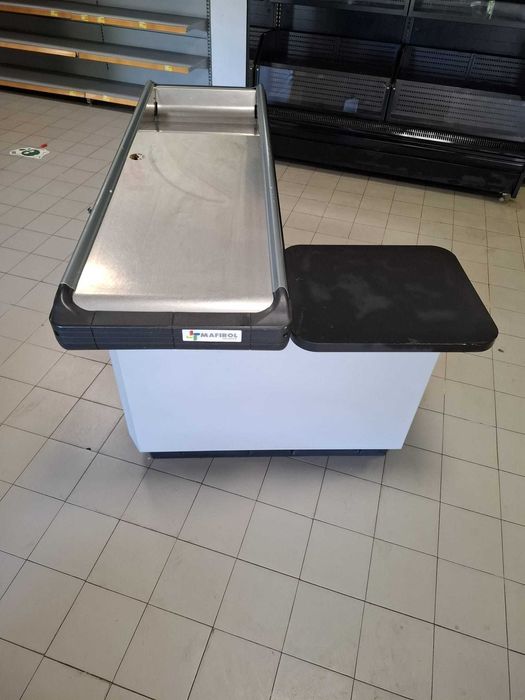 MESAS DE SAÍDA SUPERMERCADO