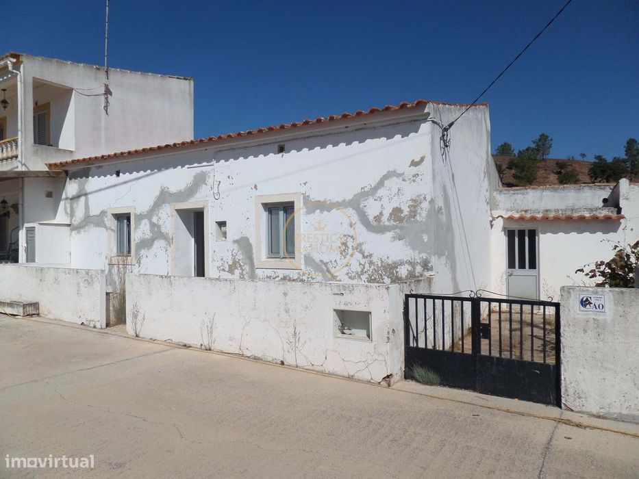 Moradia, Salir