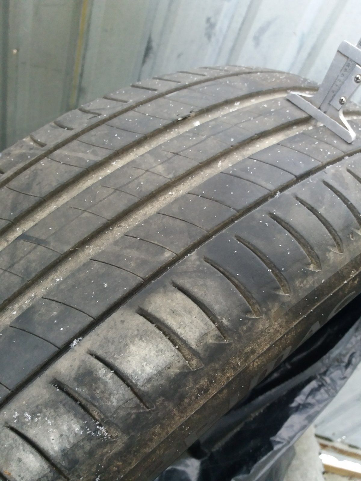 Шины лето MICHELIN Primacy 3 225/ 65 R17 98V 7мм 0818 215