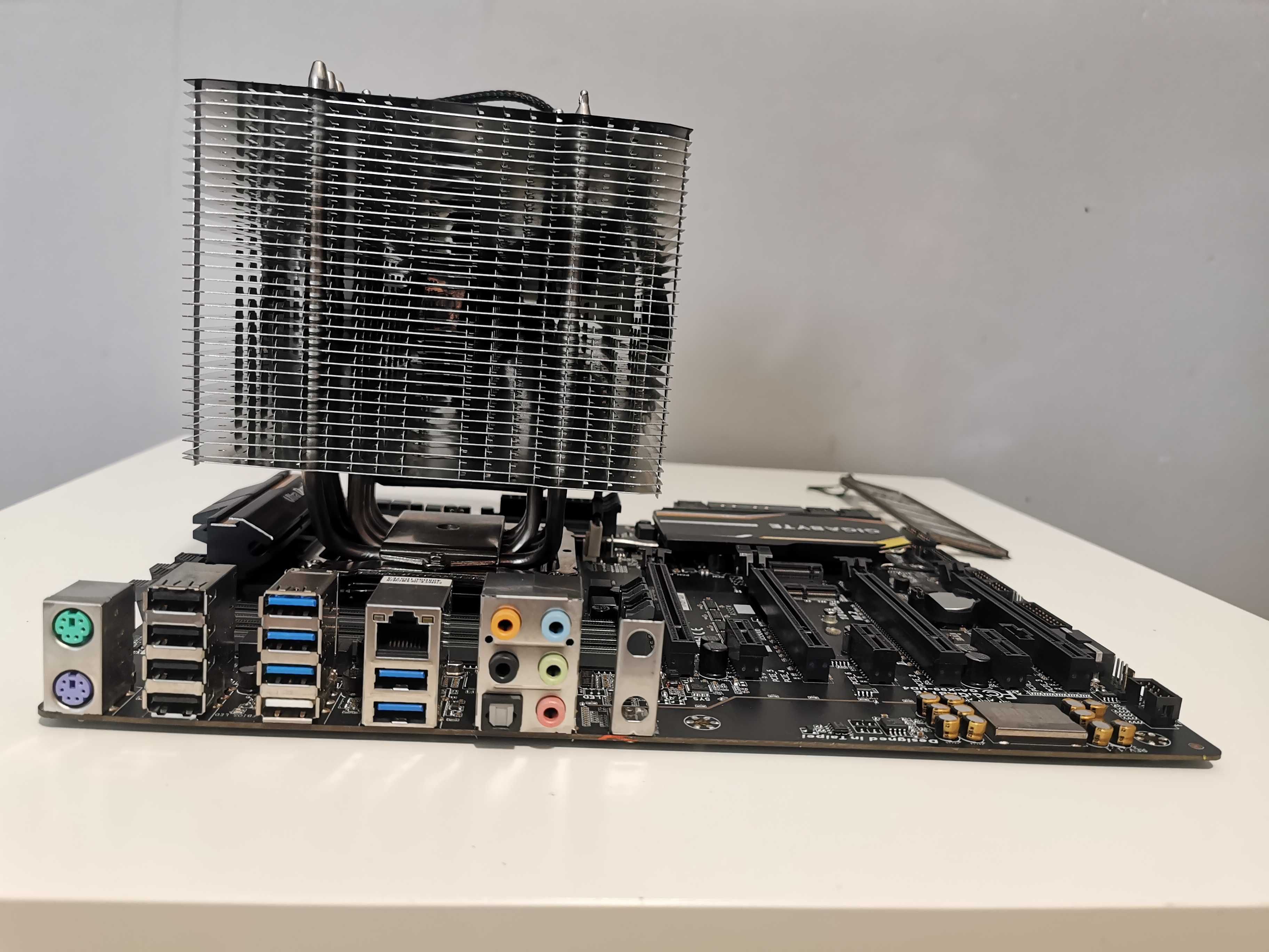 Komputer do gry, X99-UD4, i7-5820, 980Ti, 32GB, Gladius X60, Macho, 4K