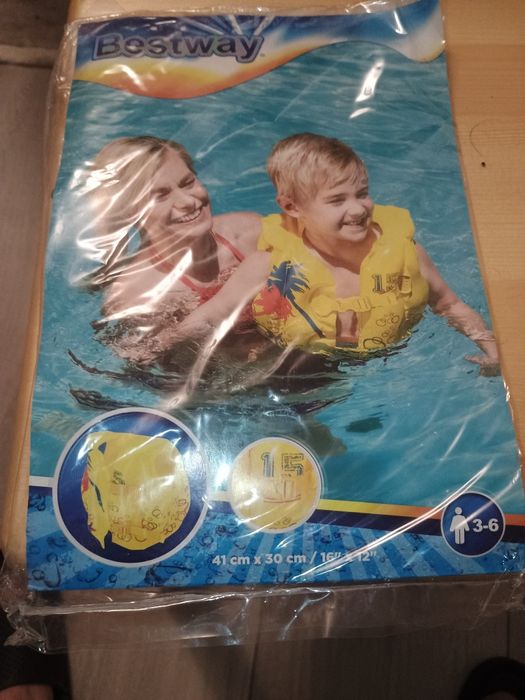 Kamizelka do pływania dla dzieci wiek 3-6 lat