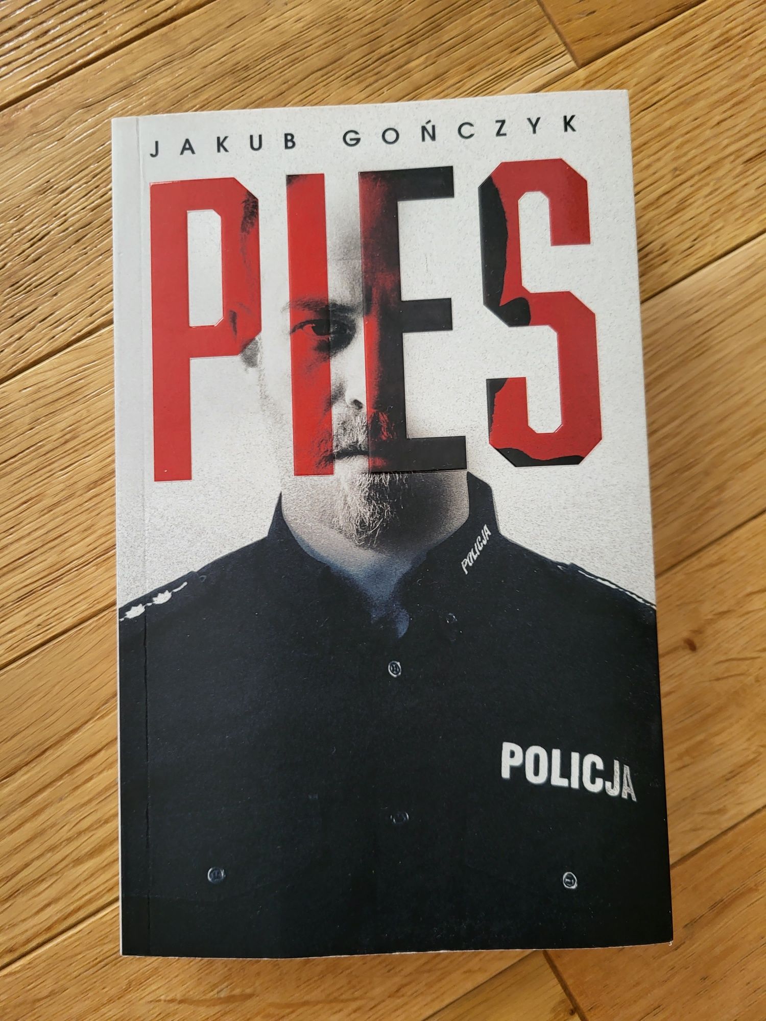 Książka "Pies" Jakub Gończyk