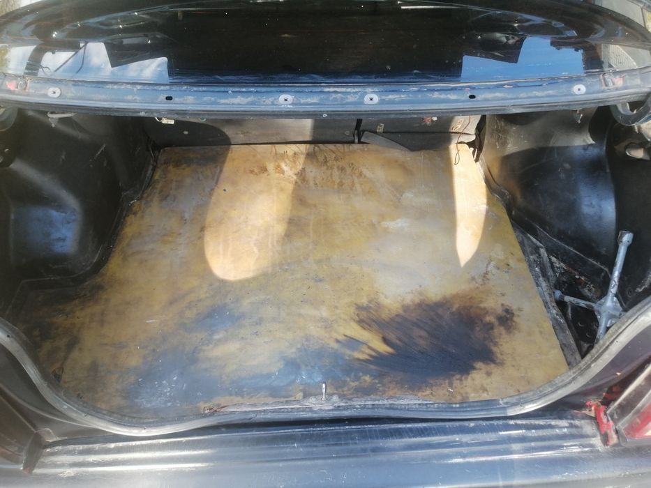 Продам мазду 323 bg 1,6