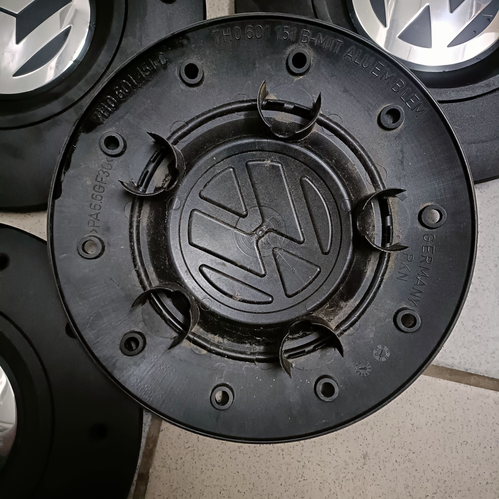 VW volkswagen multivan t5 t6 dekielek kołpak orginalny 5h0 orginalne