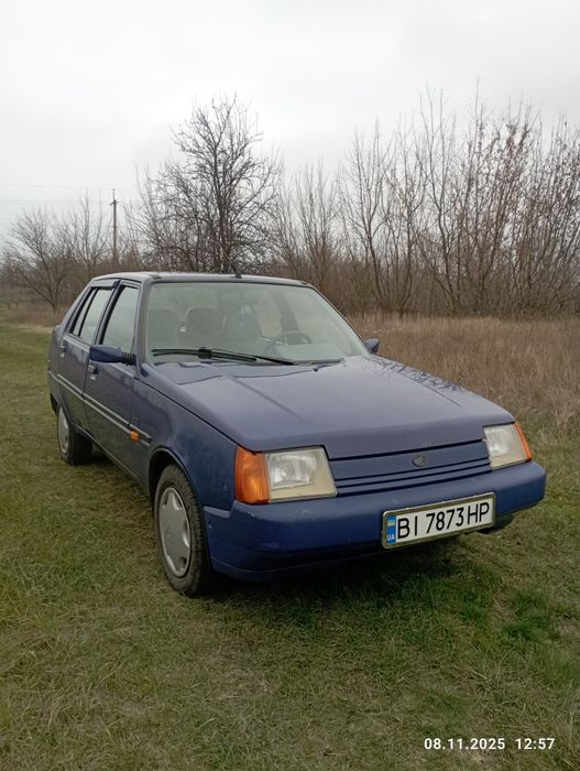 Терміново продам СЛАВУТУ у відмінному стані