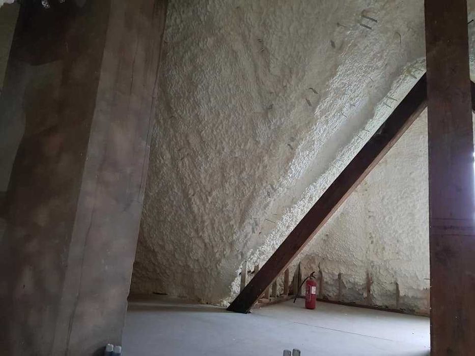 Ocieplanie Ocieplenie Izolacja dachu poddasza ścian piana pianka PUR