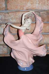 Porcelana Figurka Tancerka Rzeźba Balerina sygnowana