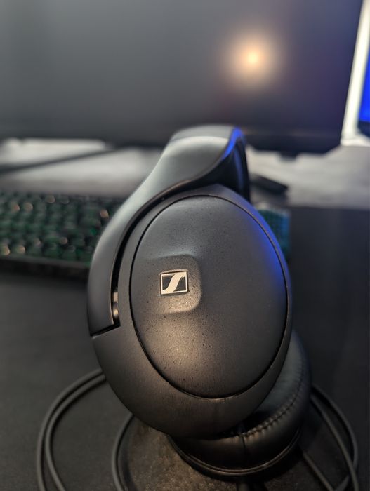 Sennheiser 620s - простір в закритих навушниках