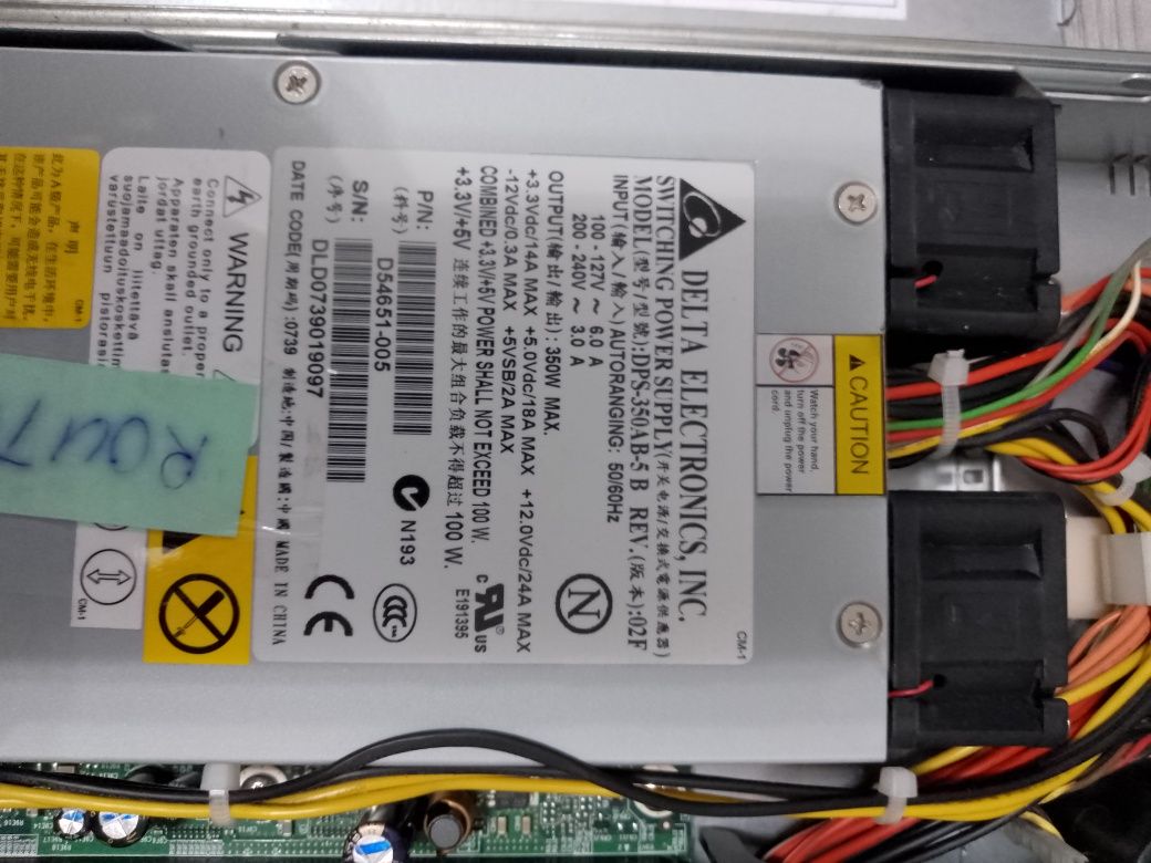 Сервер intel SR1530AHLX, плата S3000AHLX, intel xeon up, 1GB DDR2
