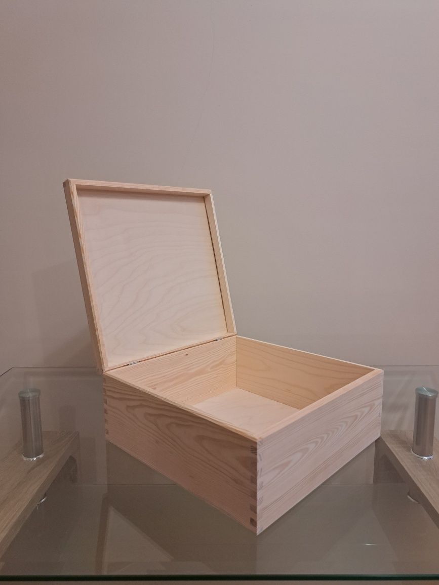 Skrzynka drewniana 30x30x13.5