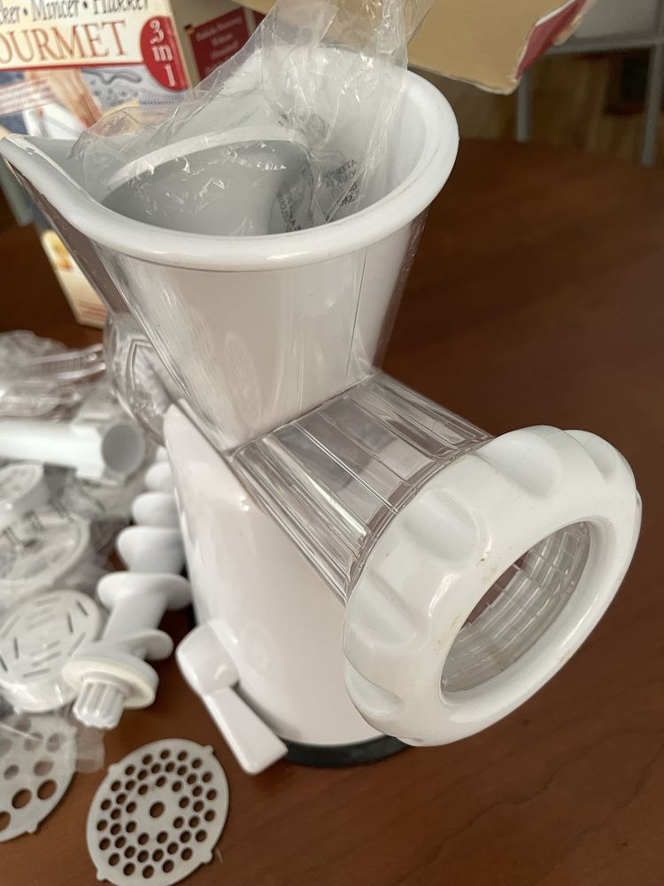 Grinder/Moinho de carne e legumes multi funcõea-manual