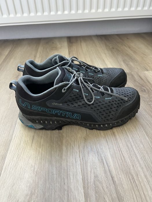 Salomon gore tex трекінгові кросівки оригінал розмір 42 устілка 26.5